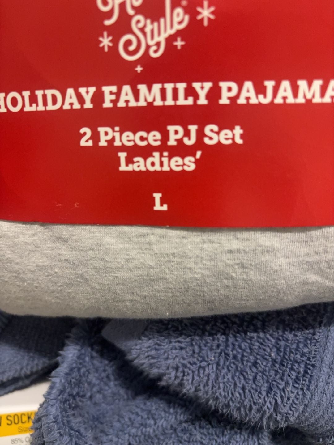 Holiday Style Ladies 2-Piece Christmas Pajama Set Size L 3