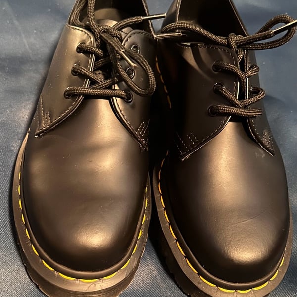 DOC MARTINS
Brand new great condition