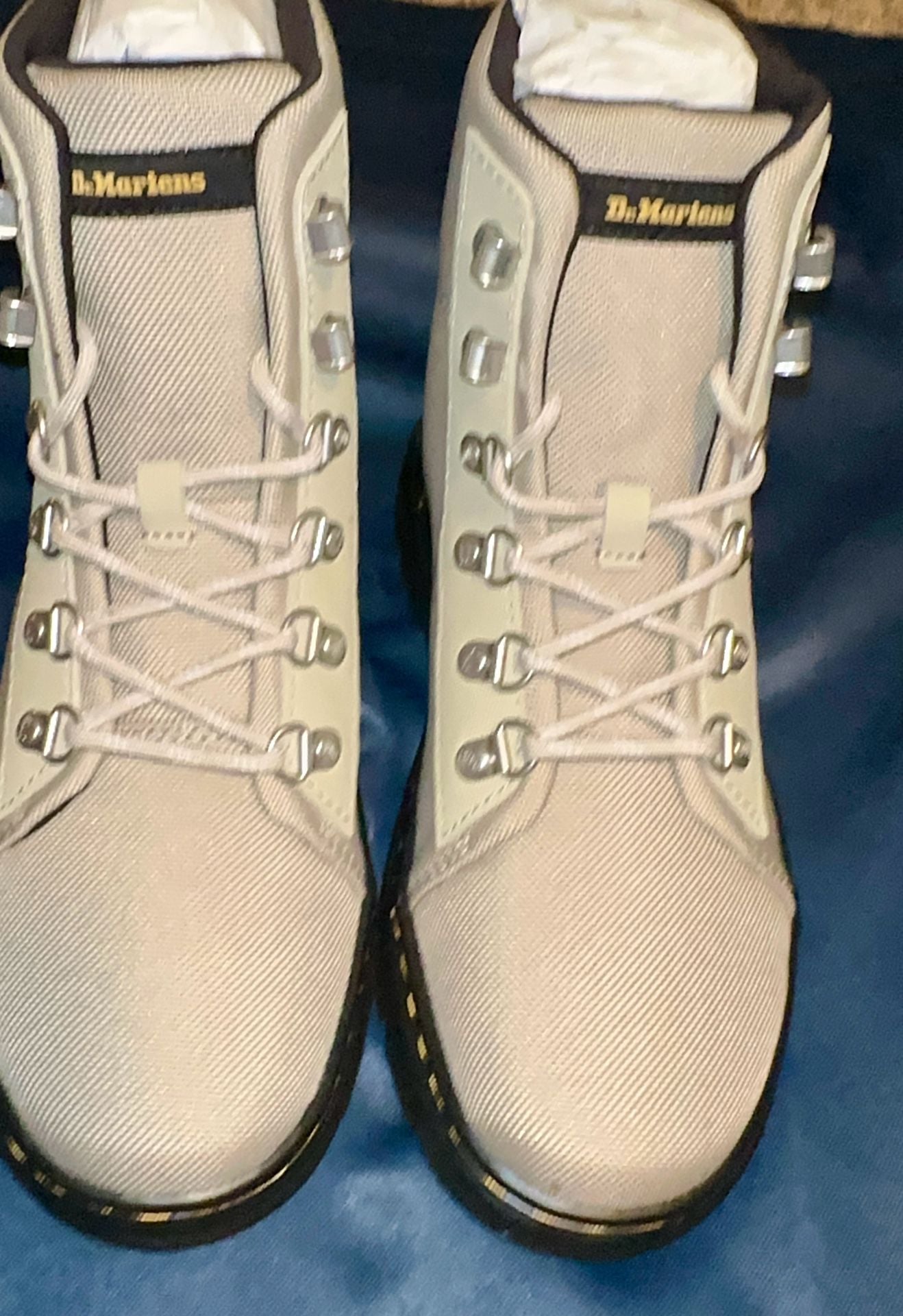Dr. Martens COMBS W STONE color material canvas like extra tough 2