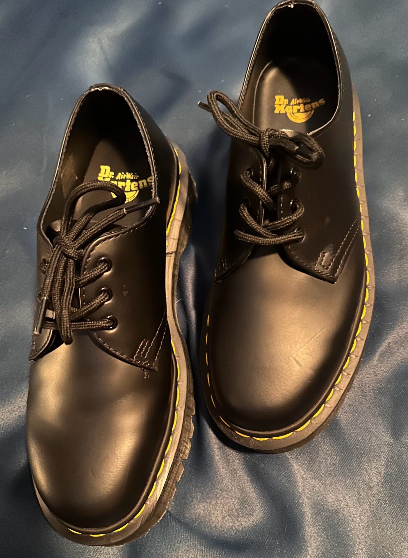 Dr. Martens COMBS W STONE color material canvas like extra tough 12