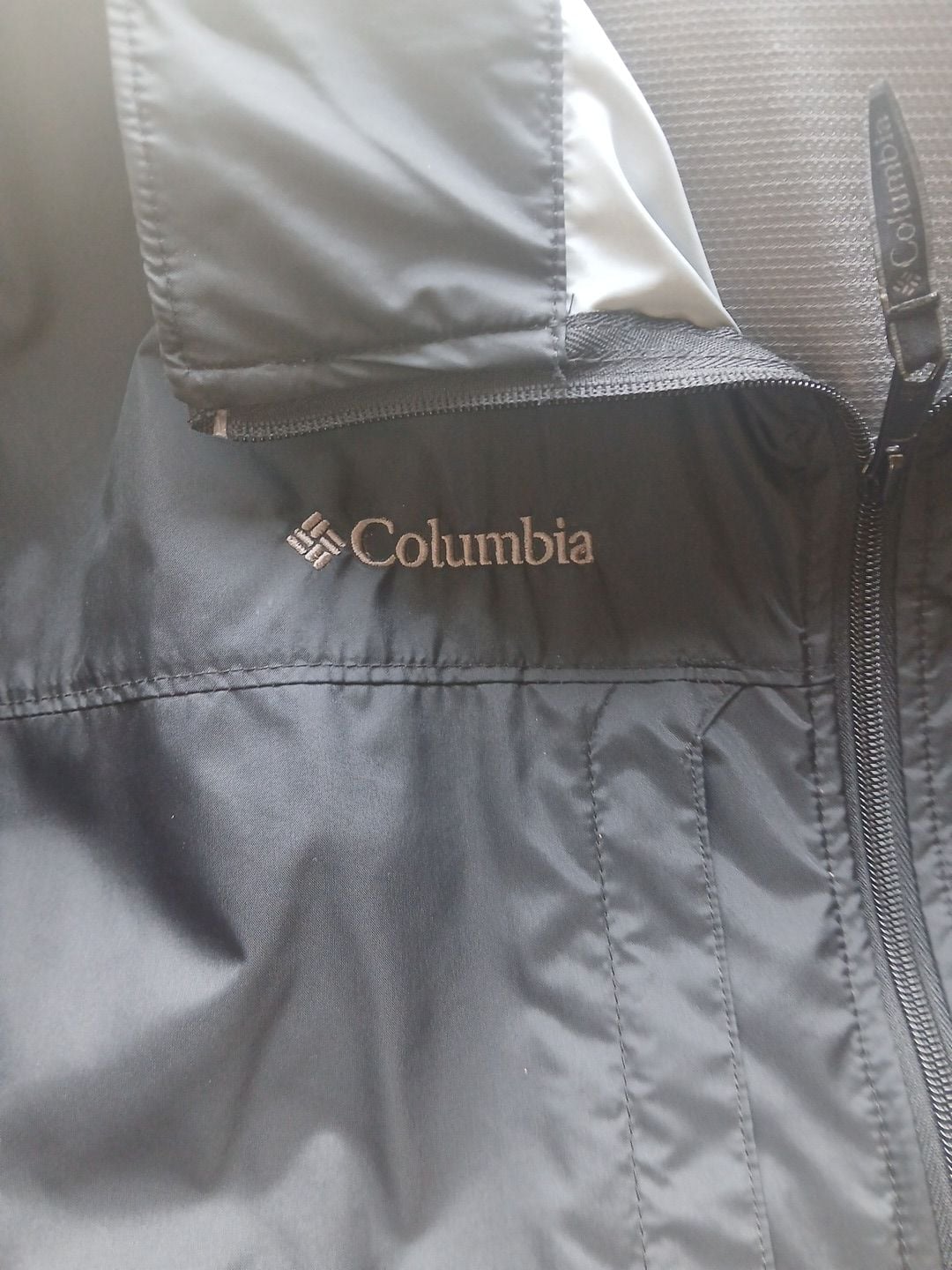 Columbia Sportswear Company Men's XL Embroidered Windbreaker Jacket 3