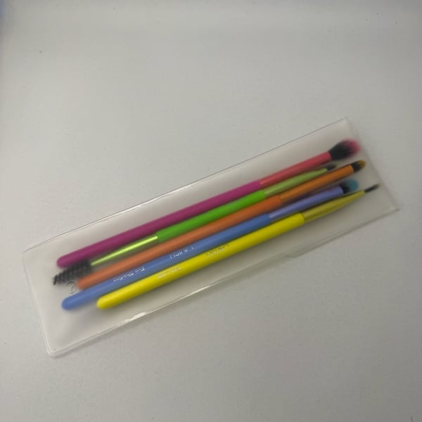 Lavish 5-Piece Colorful Eye Makeup Brush Set
