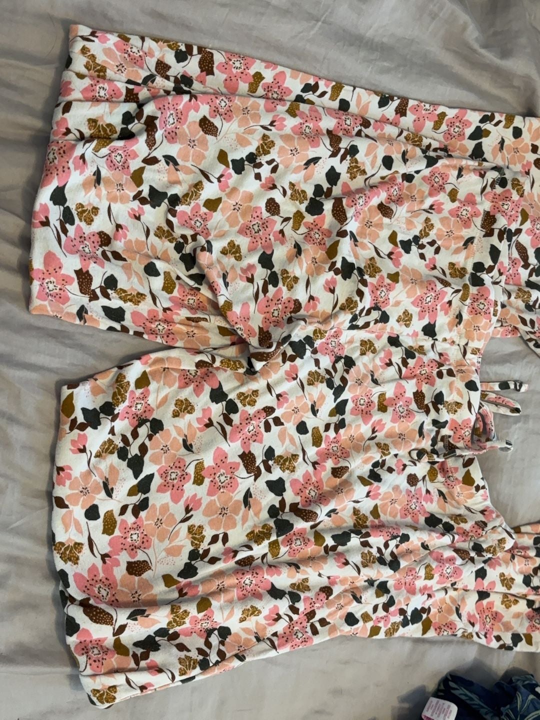 E2: Victoria's Secret Floral Lace Trim Pajama Set Size S 2