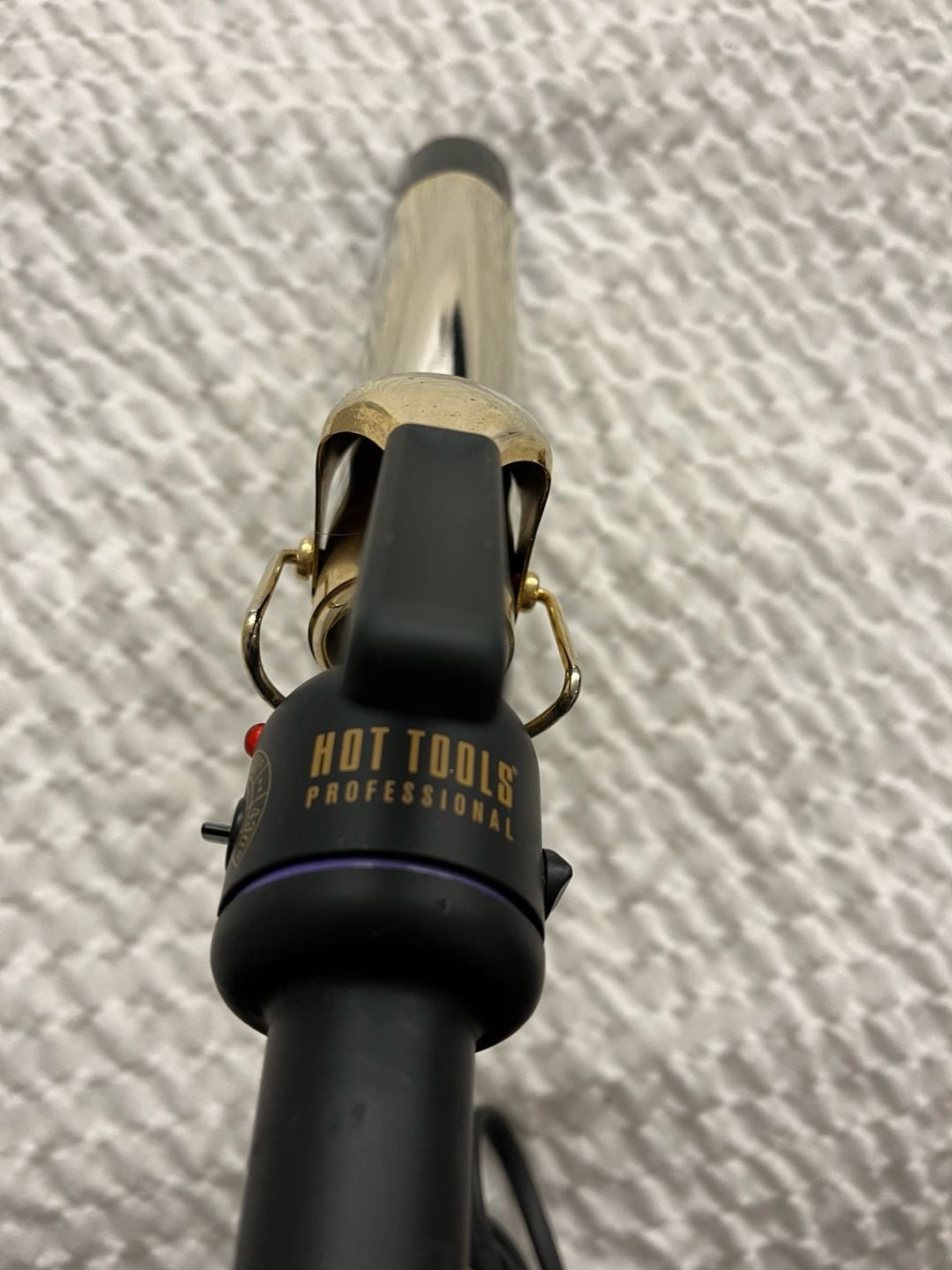 Hot Tools Professional 24K Gold Curling Iron 2