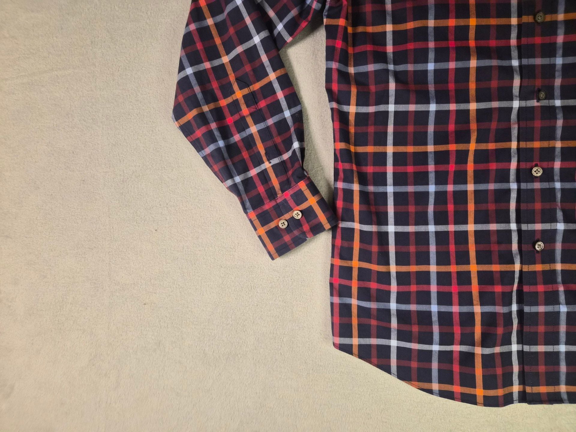 Jos. A. Bank Traveler Tailored Fit Plaid Button Down Shirt Size S 7