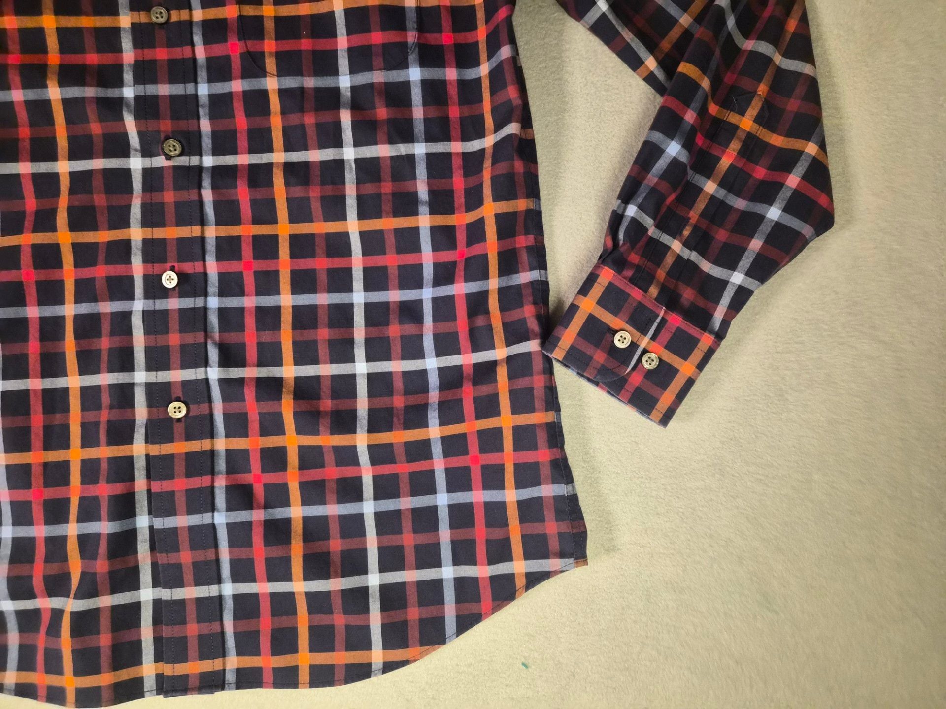 Jos. A. Bank Traveler Tailored Fit Plaid Button Down Shirt Size S 9