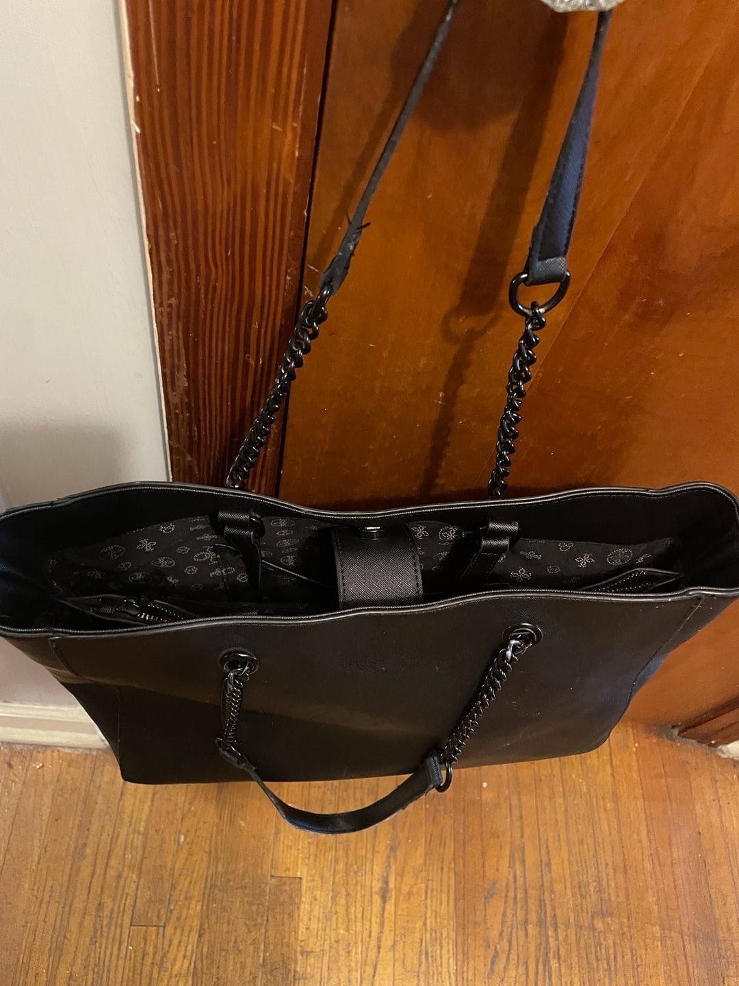 Crossi Black Saffiano Faux Leather Chain Strap Tote Bag 4