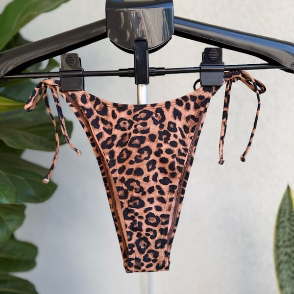 Wild Fable Leopard Print Ultra High Leg Super Cheeky Bikini Bottom Size S (4-6)