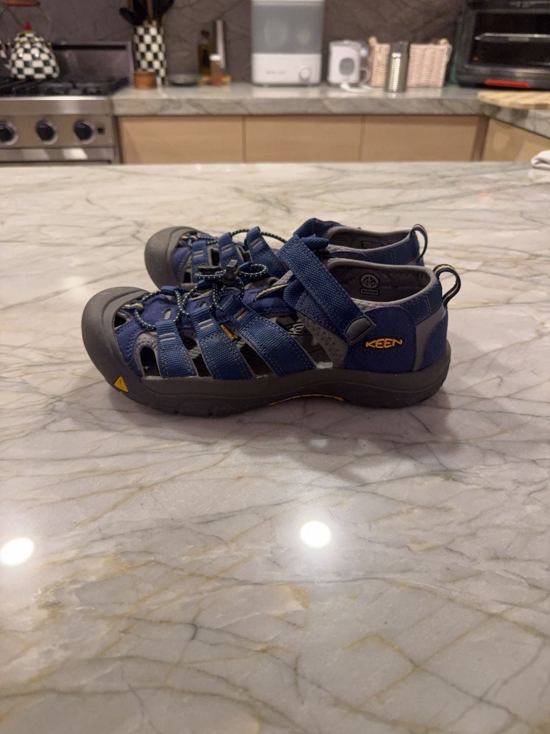 Keen Newport H2 Water Sandals Blue Size 6 US 7