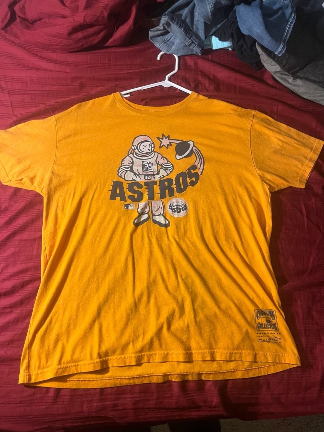 Mitchell & Ness Houston Astros Astronaut Graphic T-Shirt 1