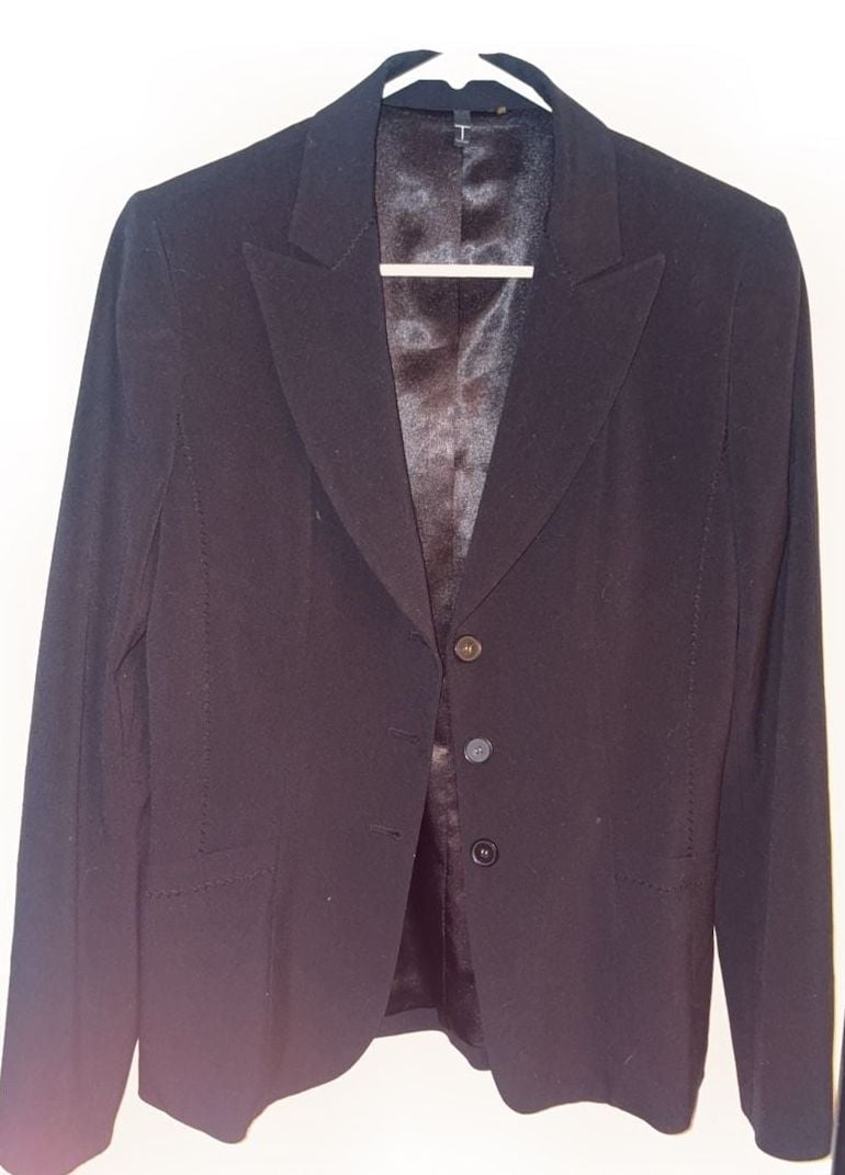 Tahari Three-Button Blazer Jacket Black 2