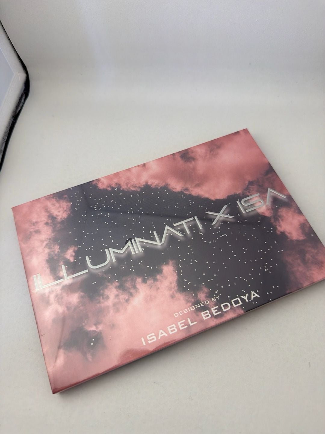 Illuminati Cosmetics x Isa Glam Palette Designed by Isabel Bedoya 1
