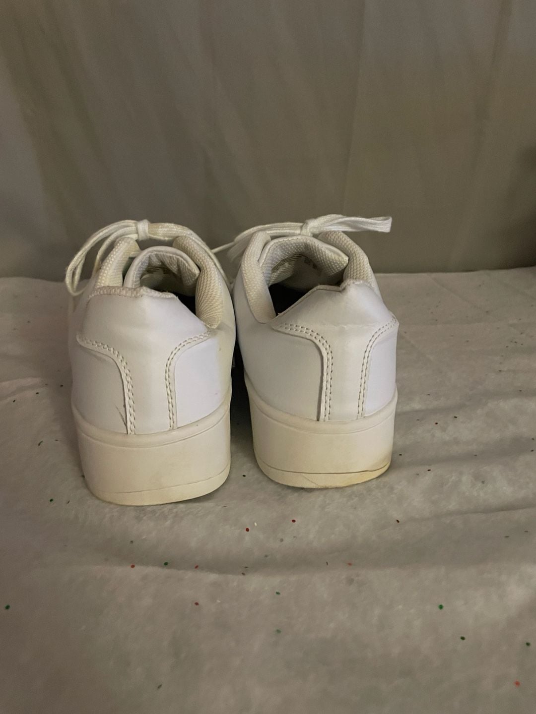 No Boundaries White Platform Low Top Sneakers 3
