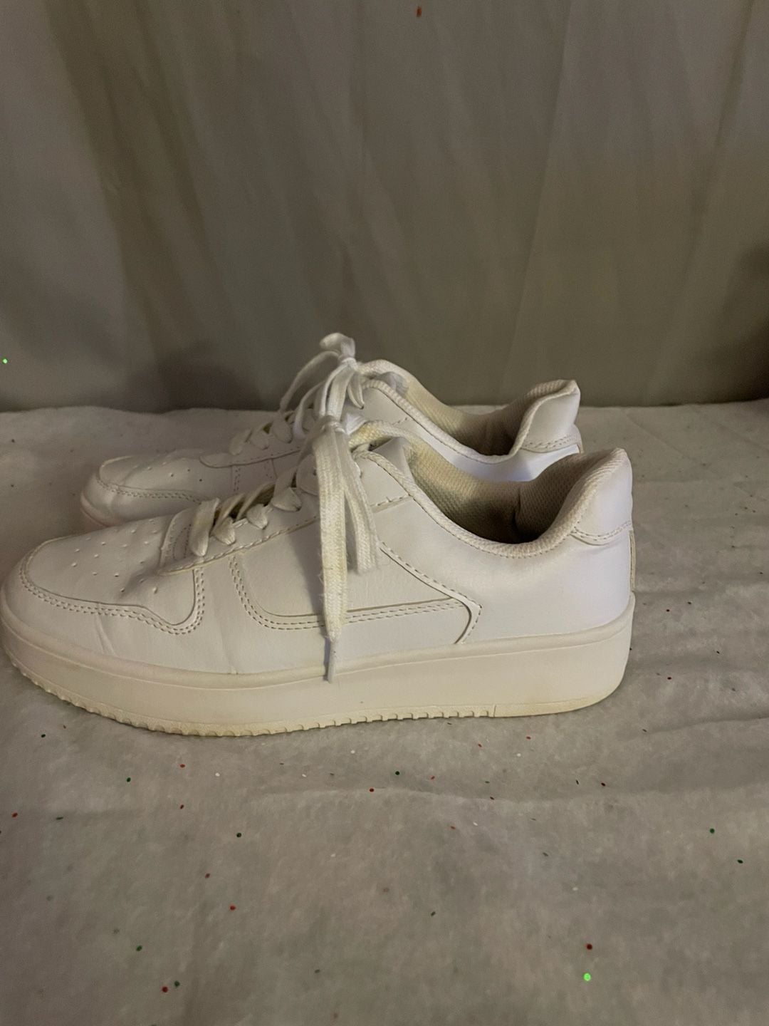 No Boundaries White Platform Low Top Sneakers 5