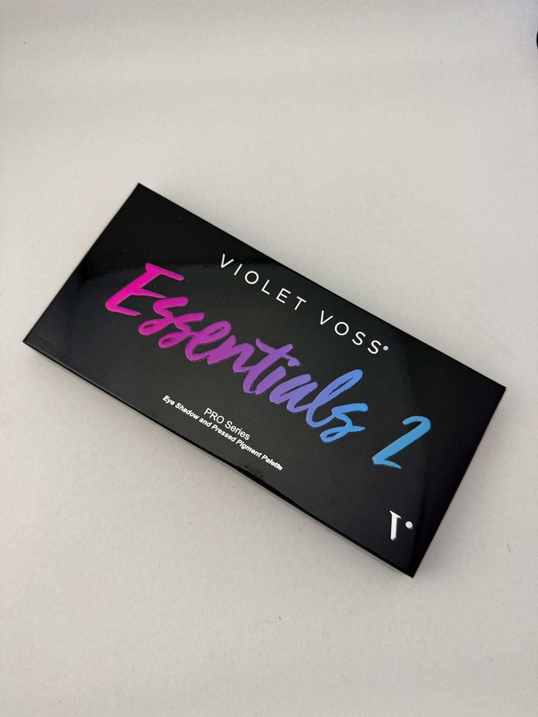 Violet Voss Essentials 2 Pro Series Eye Shadow and Pressed Pigment Palette 1