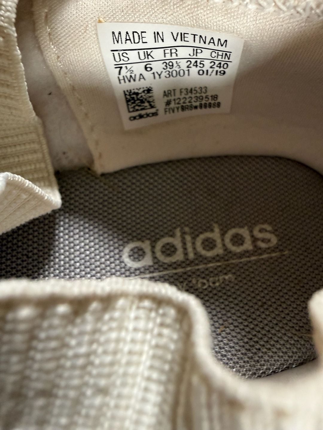 Adidas Women's Size 7.5 White Black Knit Memory Foam Sneakers 6