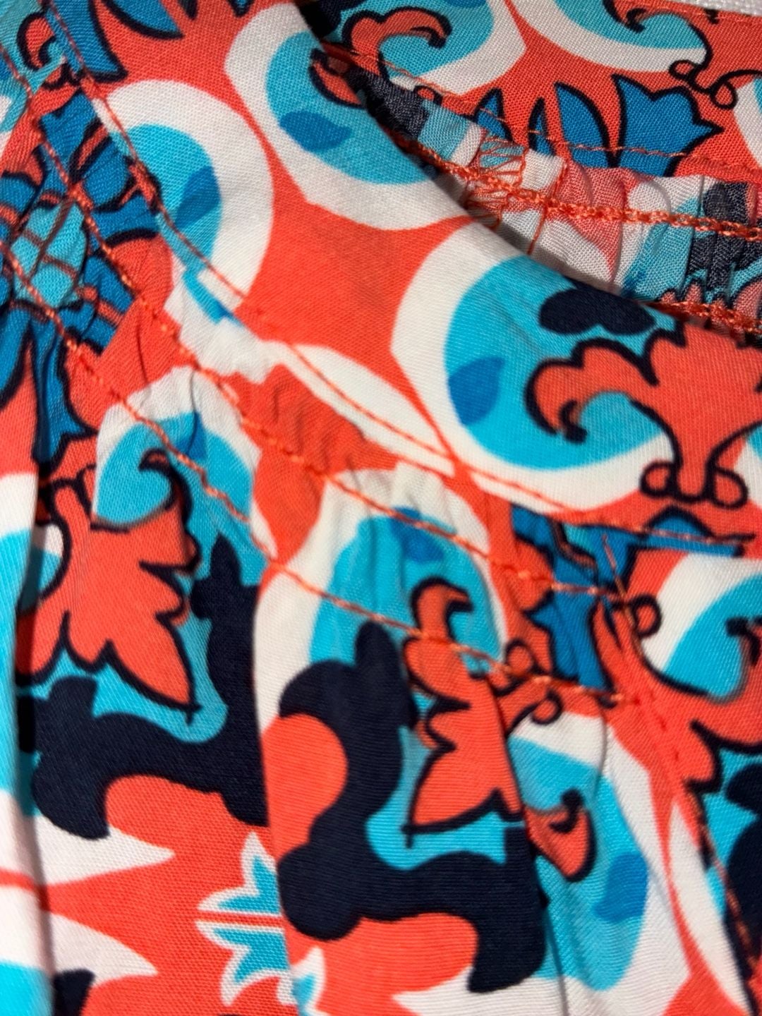 Crown & Ivy Printed Split Neck Blouse Size XS 7