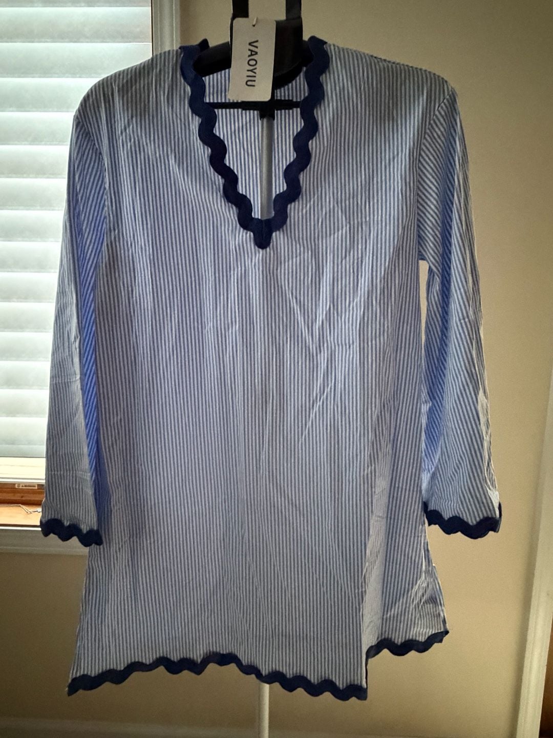 VAOYIU Blue and White Striped Scalloped Trim Tunic Top Size S 2