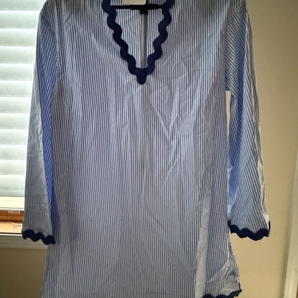 VAOYIU Blue and White Striped Scalloped Trim Tunic Top Size S