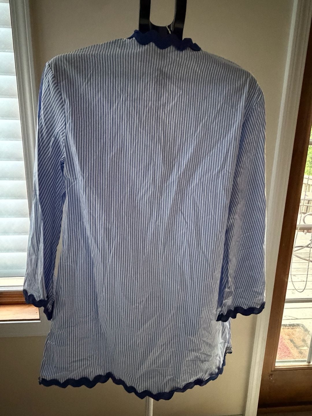 VAOYIU Blue and White Striped Scalloped Trim Tunic Top Size S 9