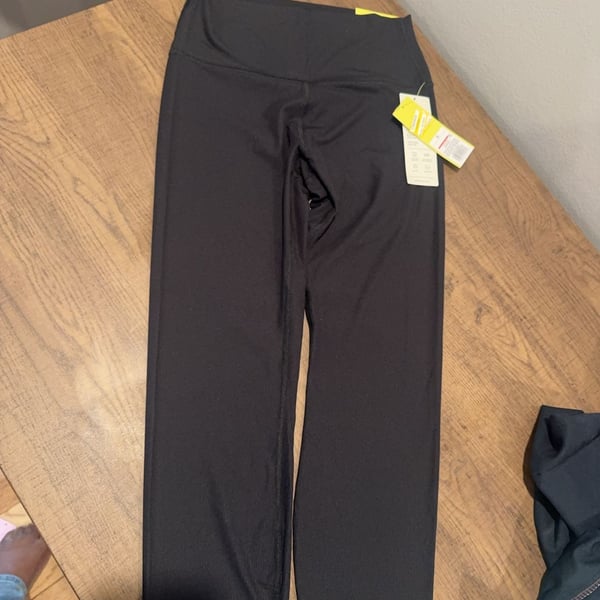 All in Motion Everyday Soft High Rise 7/8 Length Leggings Size S