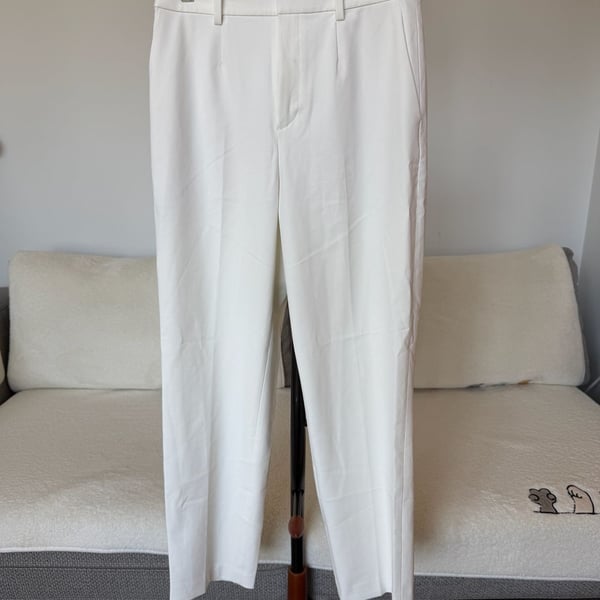 UNIQLO White Slim Wild Leg Pants Women’s Size S 
 Office Trousers