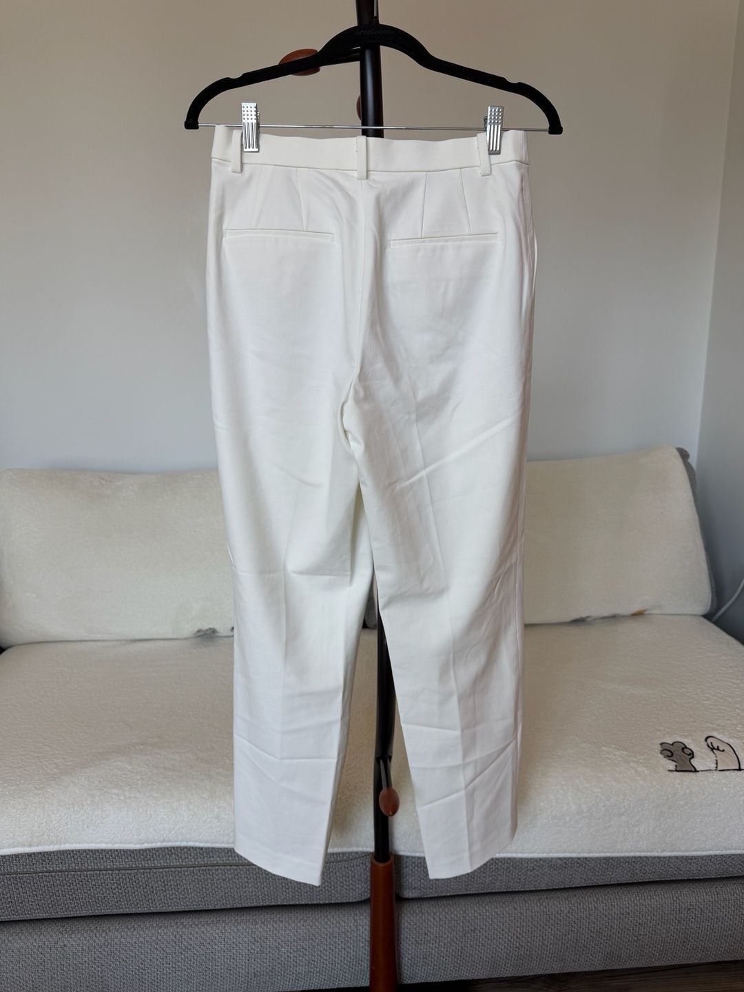 UNIQLO White Slim Wild Leg Pants Women’s Size S
Office Trousers 3