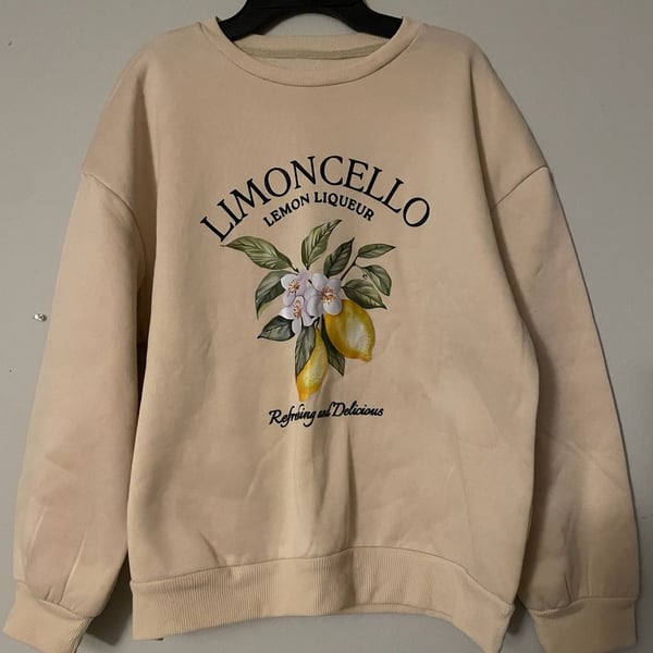Limoncello Lemon Liqueur Graphic Sweatshirt Cream