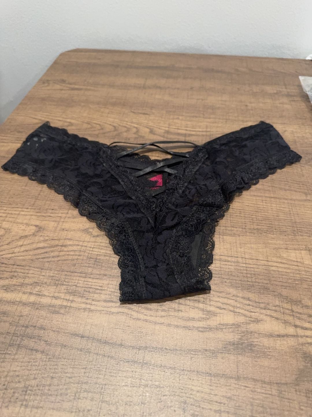 Sofishie Women's Size Large Black Lace Trim Sexy V Back Criss Cross Panties NWT 3