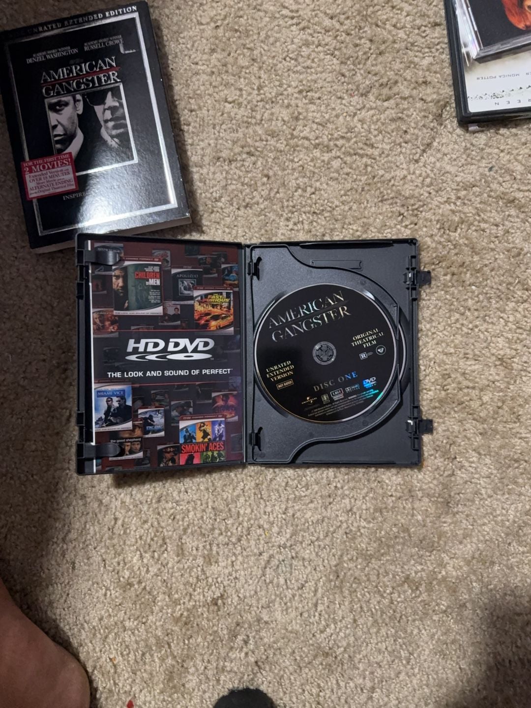 American Gangster Blu-ray, R-rated and Unrated Versions 3