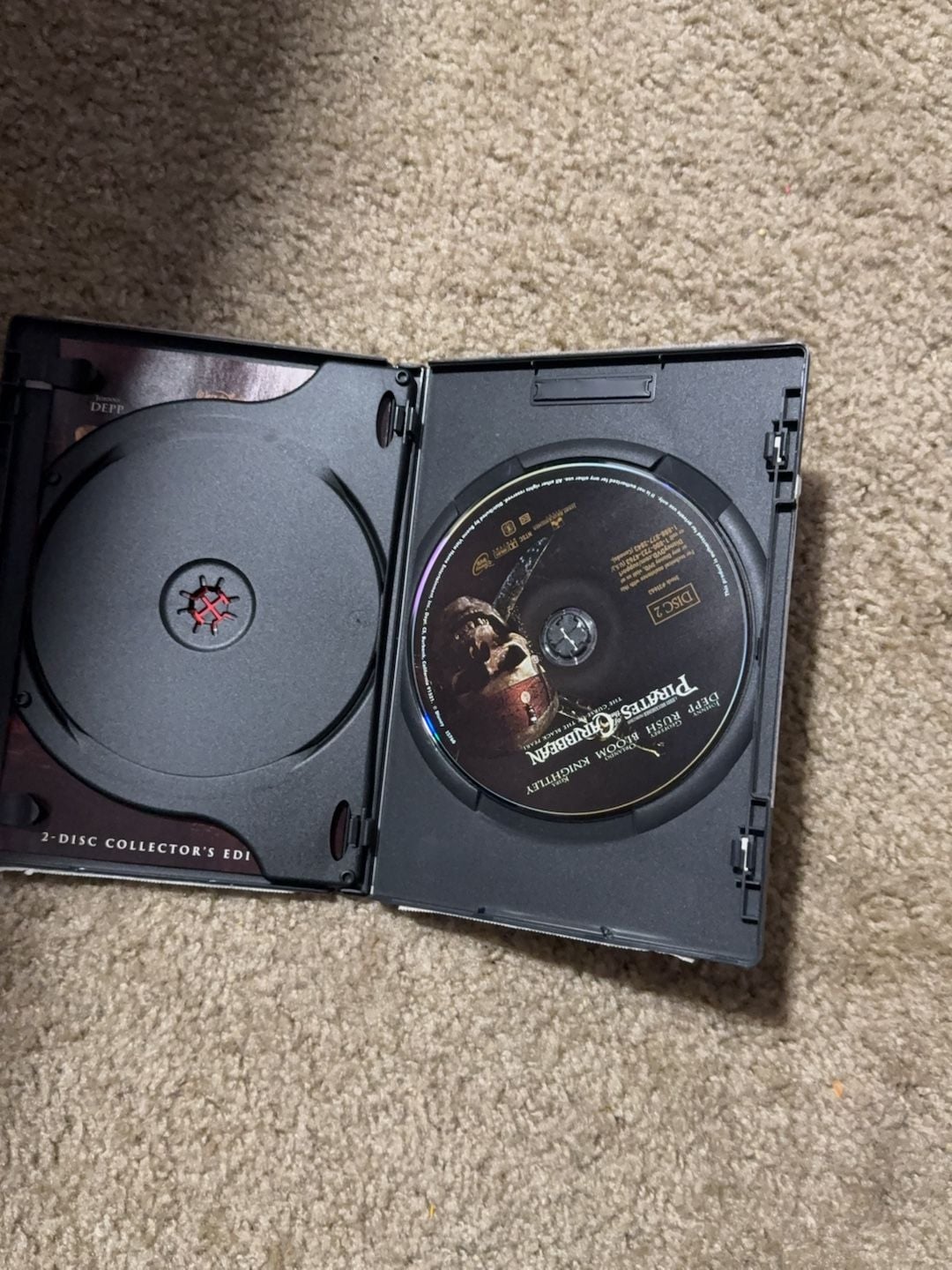 Pirates of the Caribbean: The Curse of the Black Pearl Collector's Edition DVD 4