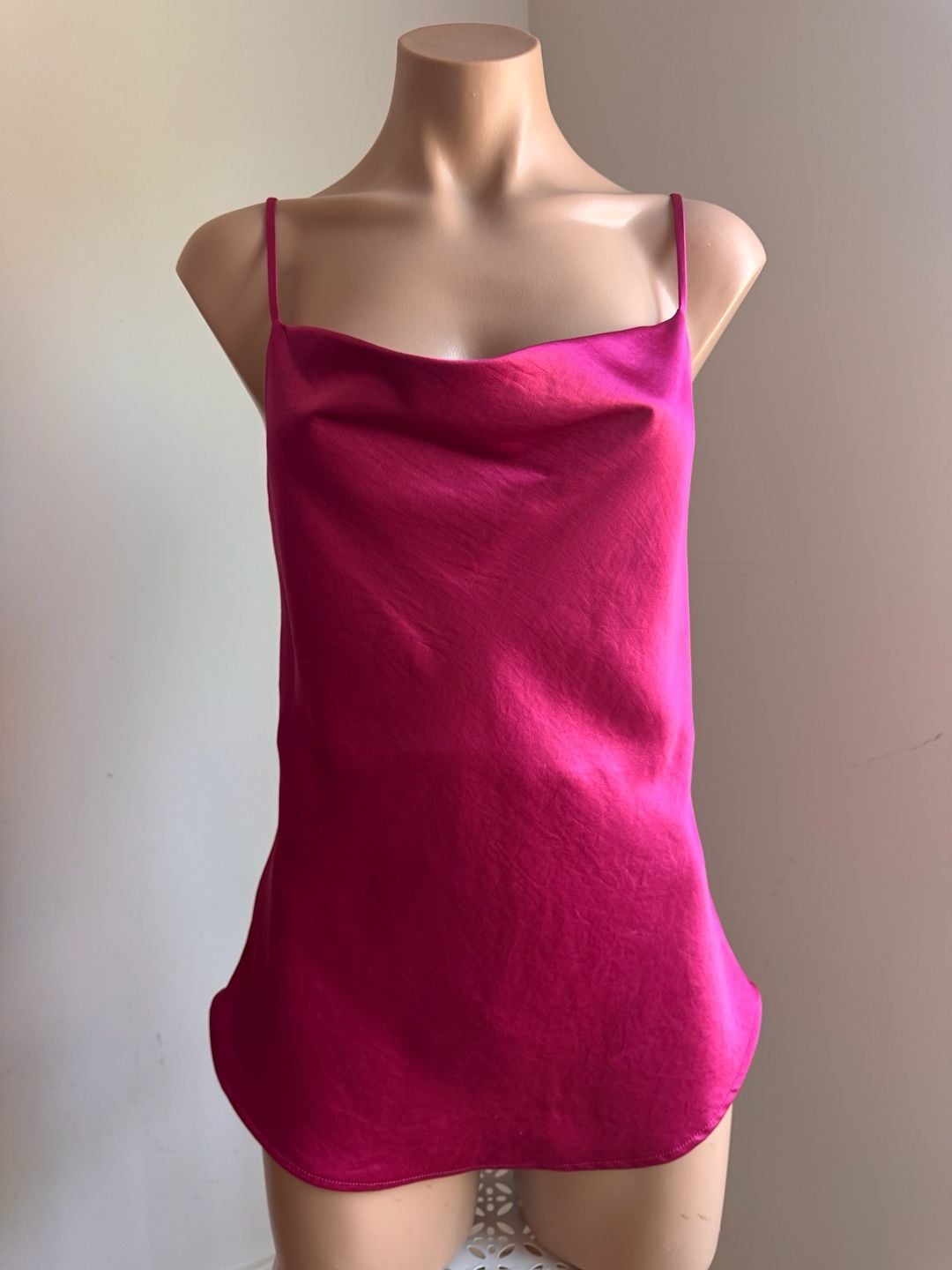 Karen Kane Fuchsia Satin Cowl Neck Camisole Top Size XS Made in the USA 2