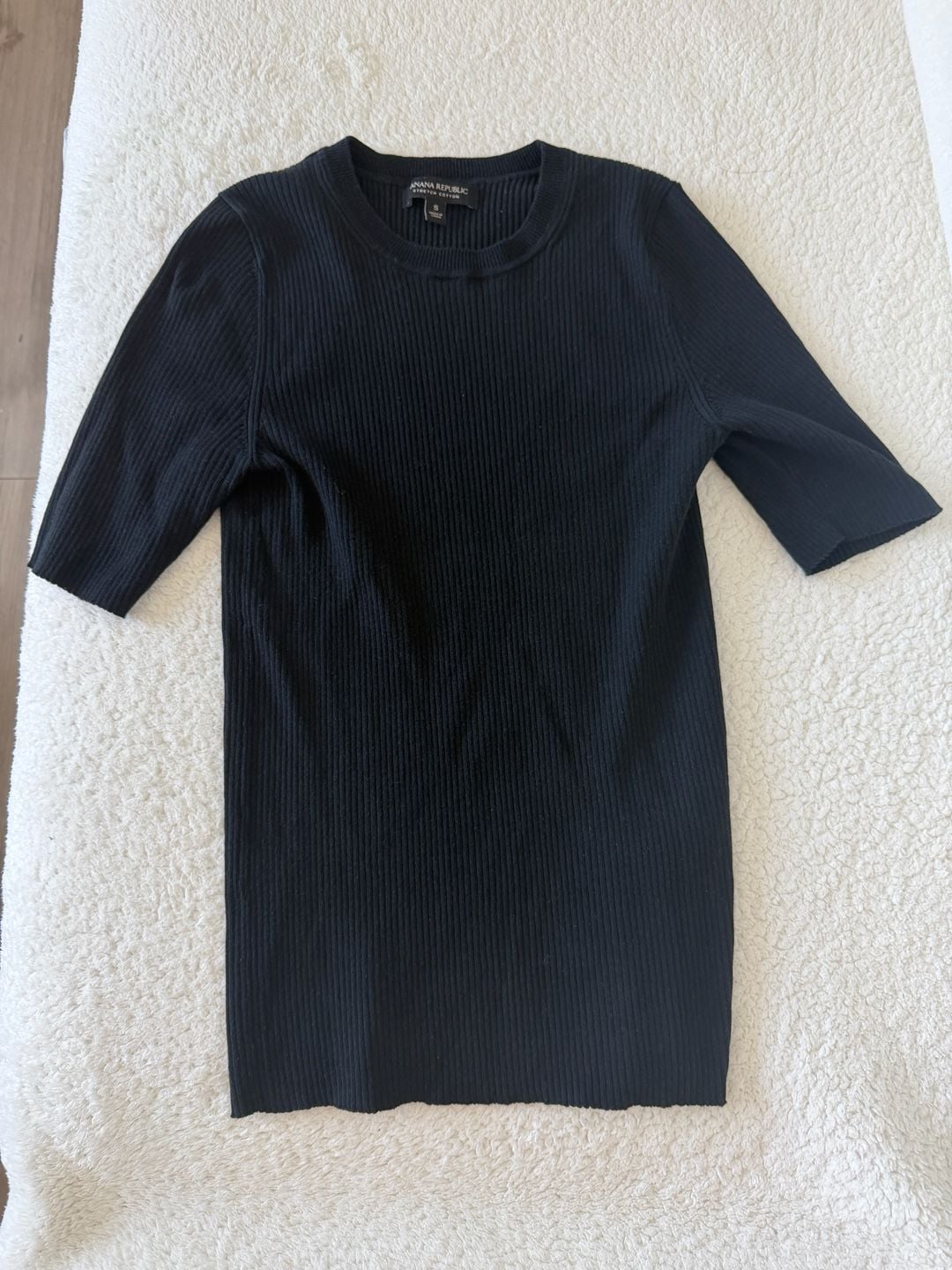 Banana Republic Stretch Cotton Ribbed Short Sleeve Sweater Black Size S 2