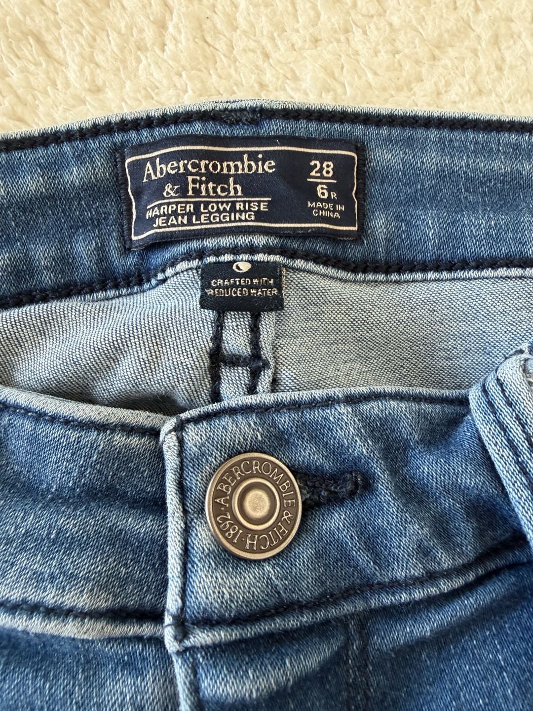 Abercrombie & Fitch Harper Low Rise Jean Legging Blue Size 28 / 6R 3