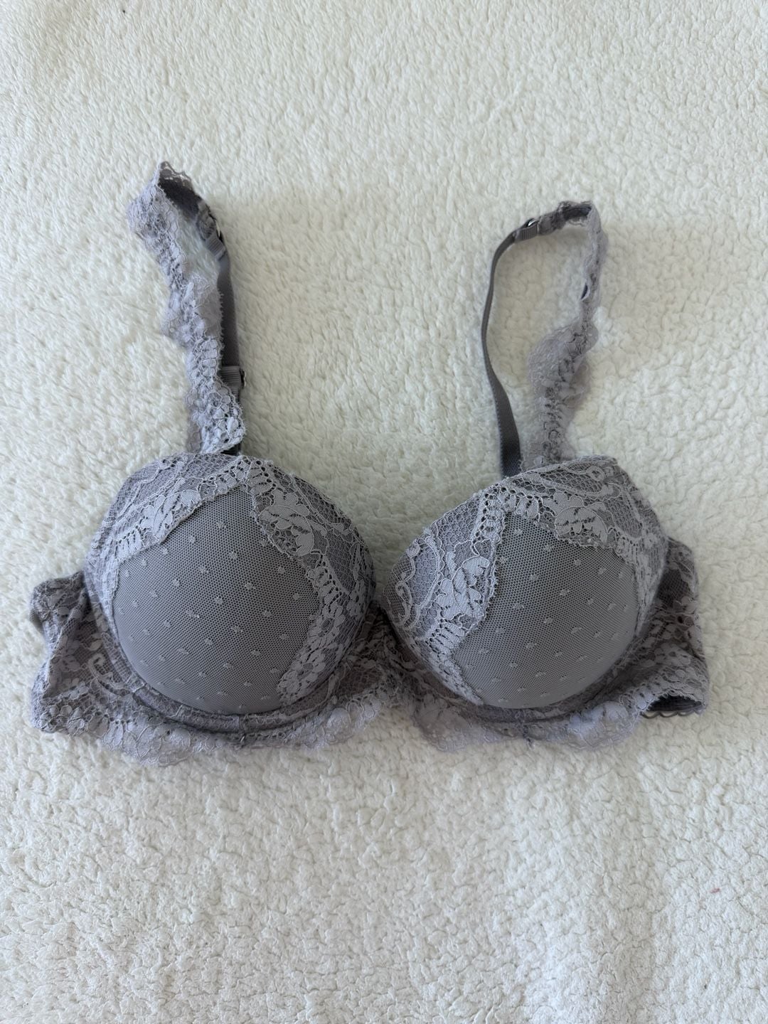 Victoria’s Secret Dream Angels Lace Demi Bra 32C / C70 Gray 1