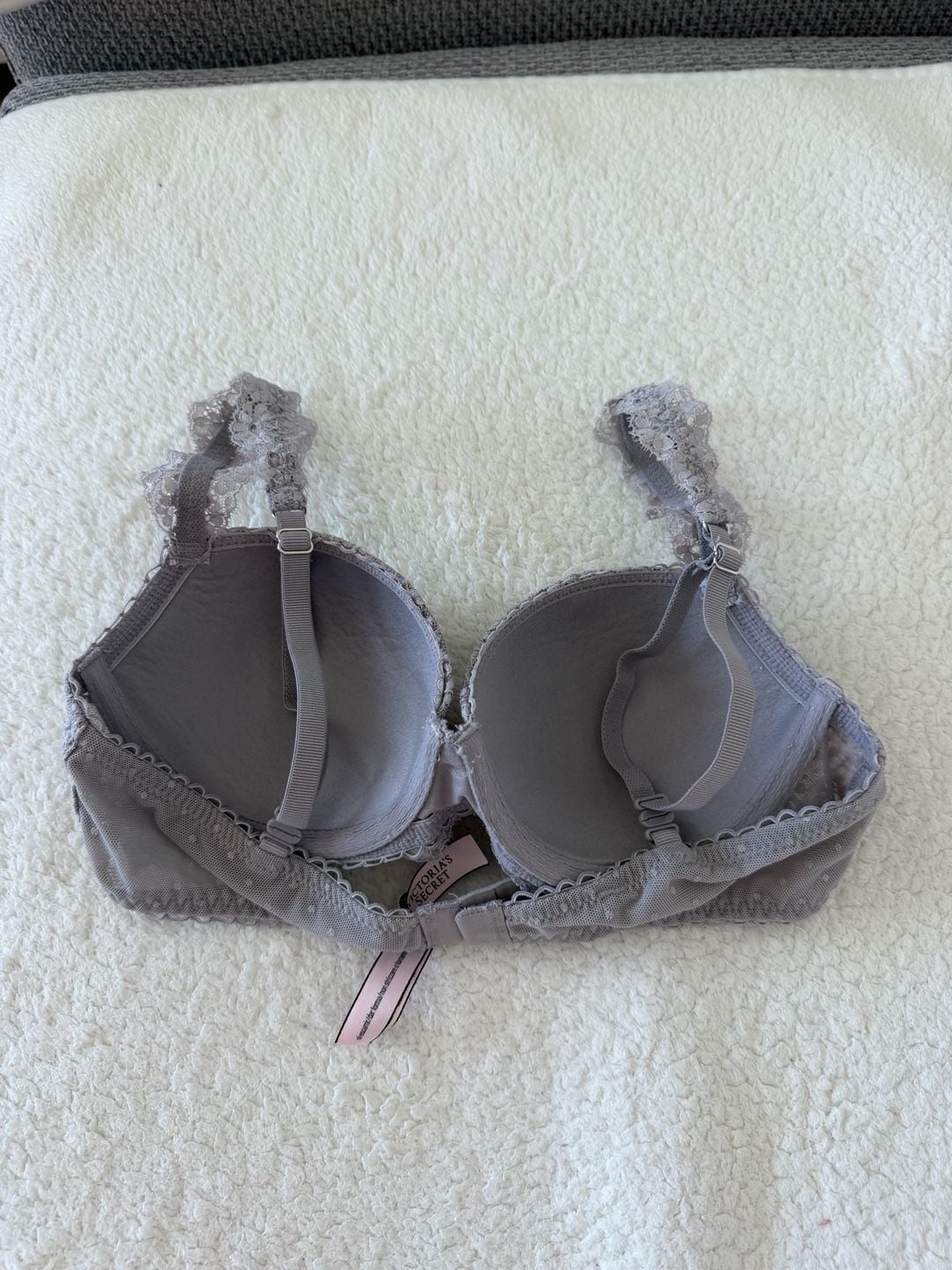 Victoria’s Secret Dream Angels Lace Demi Bra 32C / C70 Gray 2
