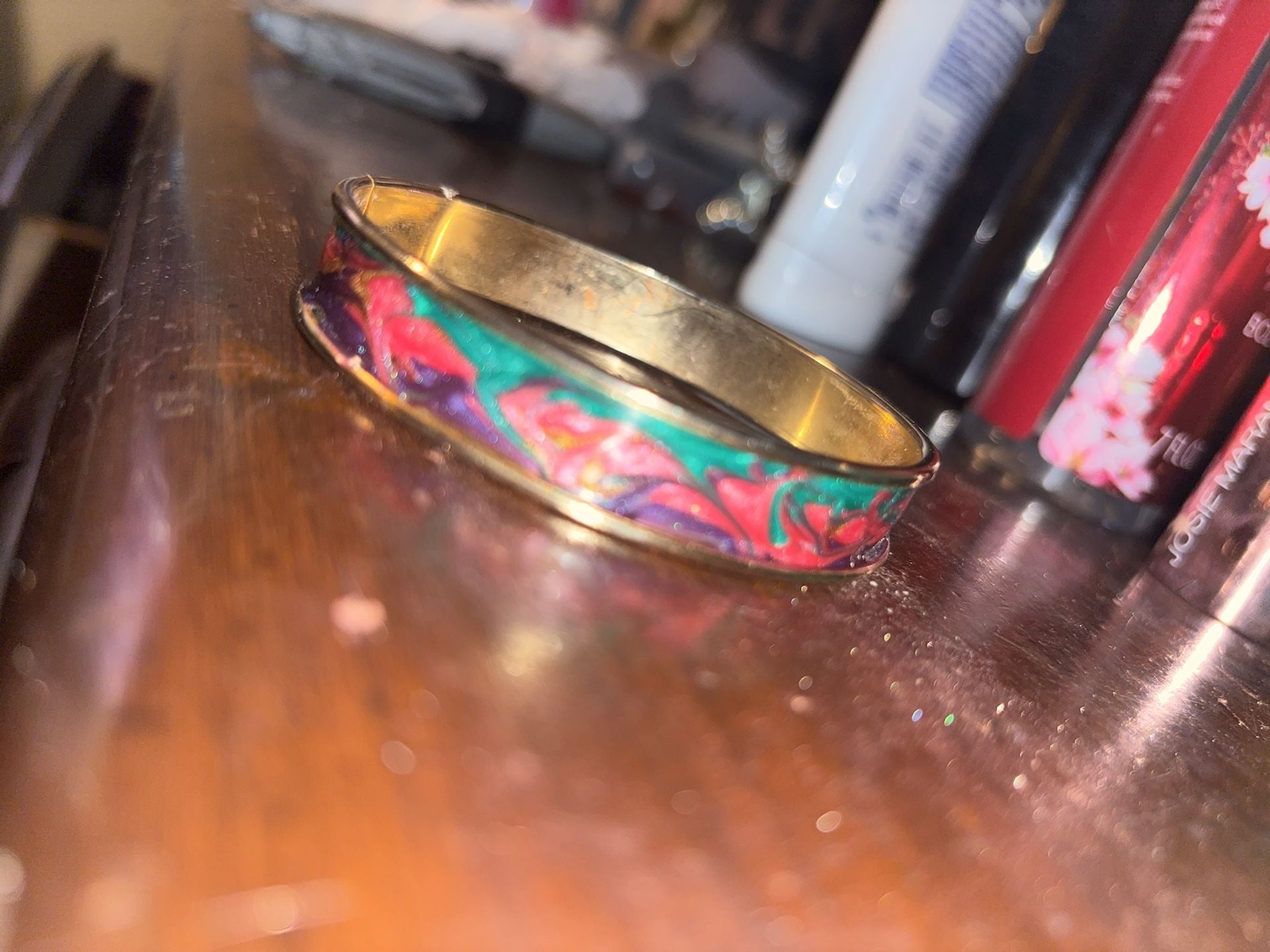 Vintage Gold Tone Enamel Swirl Bangle Bracelet 1