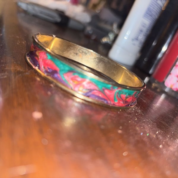 Vintage Gold Tone Enamel Swirl Bangle Bracelet