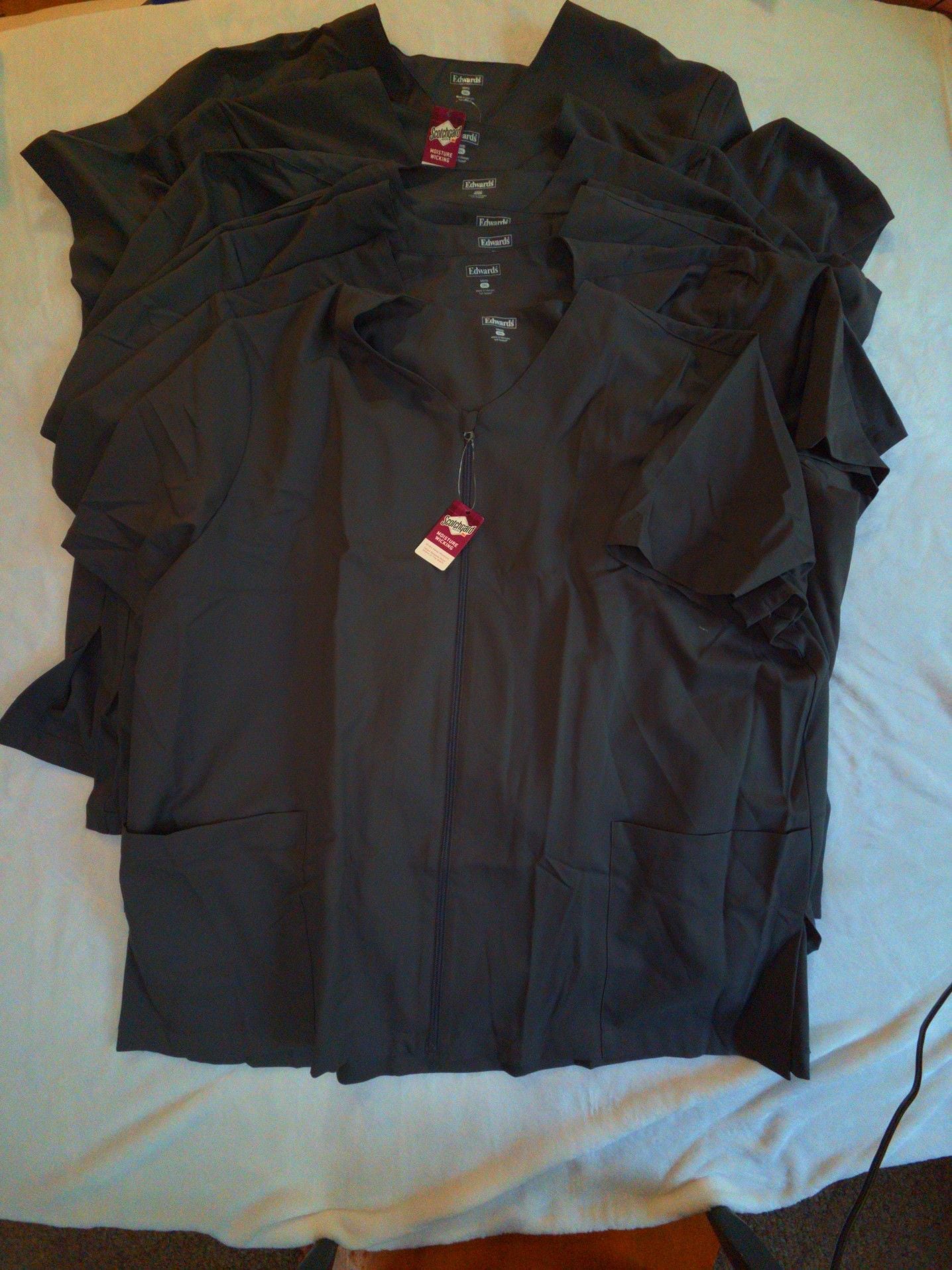 Edwards Mens 3XL Moisture Wicking V-Neck Scrub Top 1