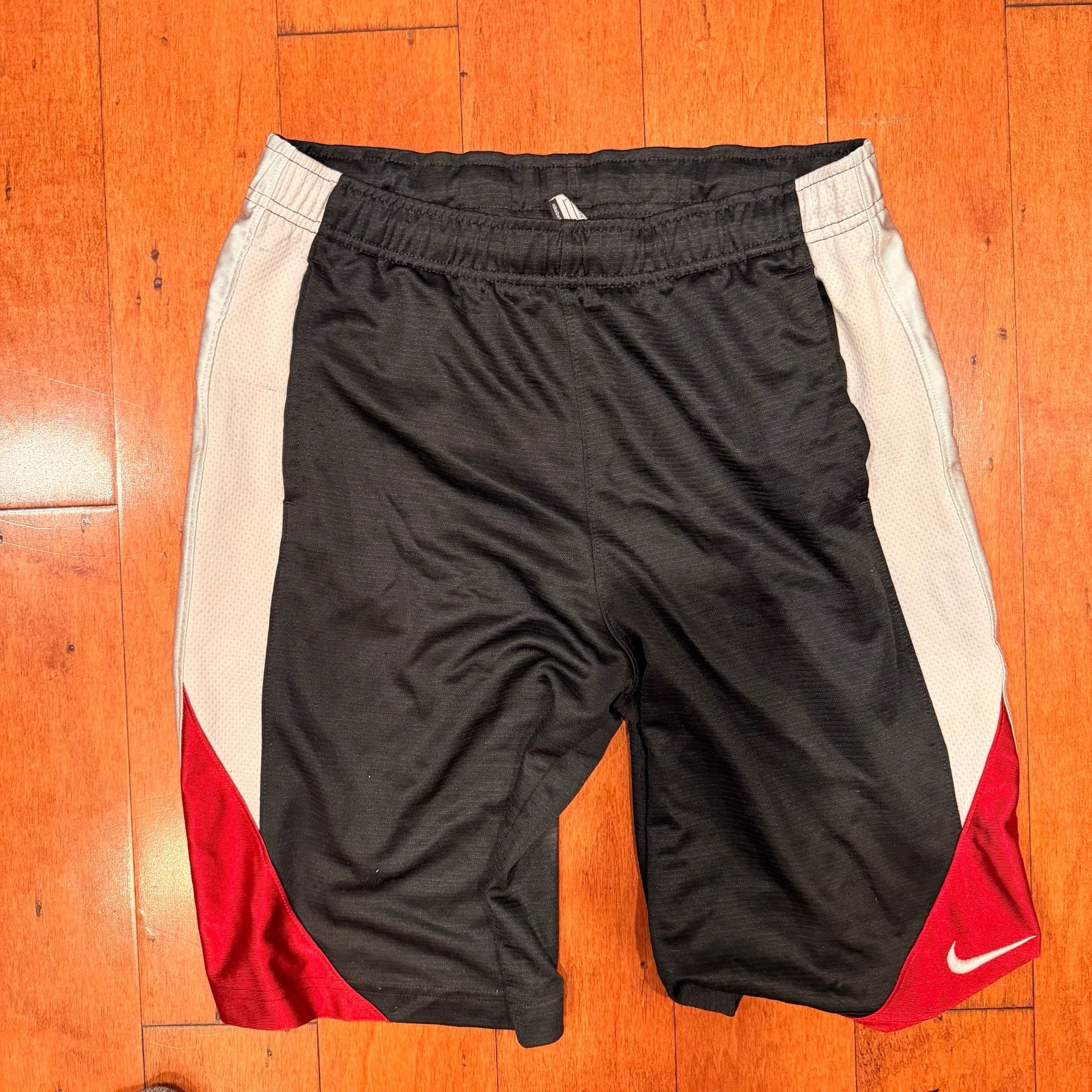 Nike Athletic Performance Shorts Black Red White Size Large 2