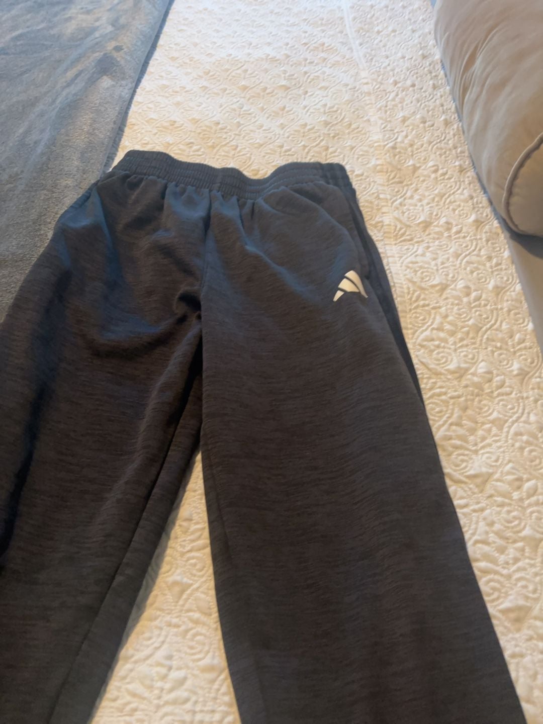 Adidas Boys Regular Fit Jogger Sweatpants Size L 14/16 2