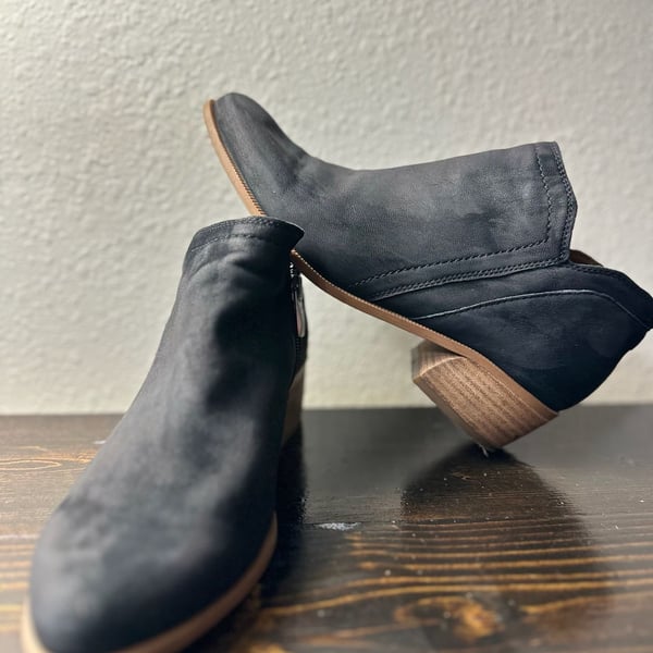 Franco Sarto Black Leather Ankle Boots Size 7-7.5 (38)