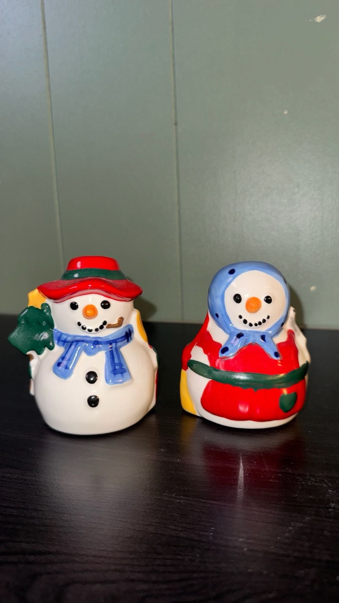 Vintage Ceramic Snowman Couple Salt and Pepper Shakers 1