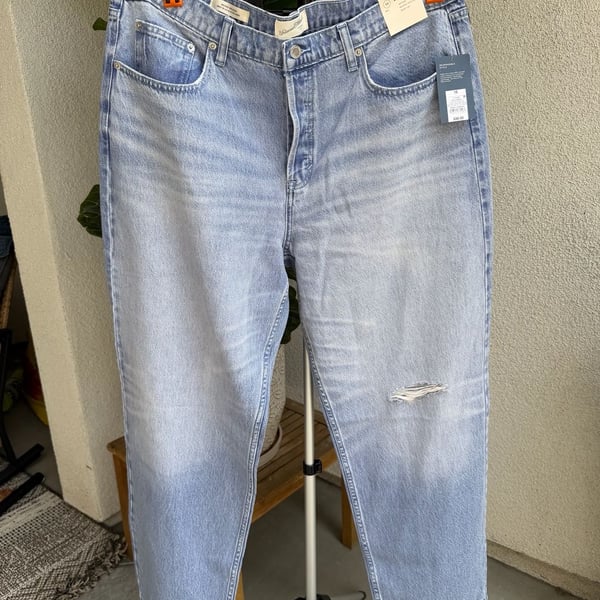 Universal Thread Mid-Rise 90s Baggy Jeans Size 16R