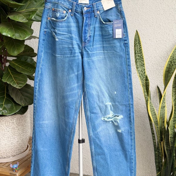 Universal Thread Mid Rise 90s Baggy Jeans Size 2