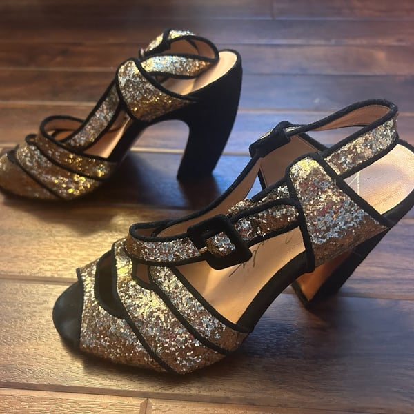 Luisa Barcelo (Anthropologie) Gold Glitter Peep Toe Buckle Heels, size 8