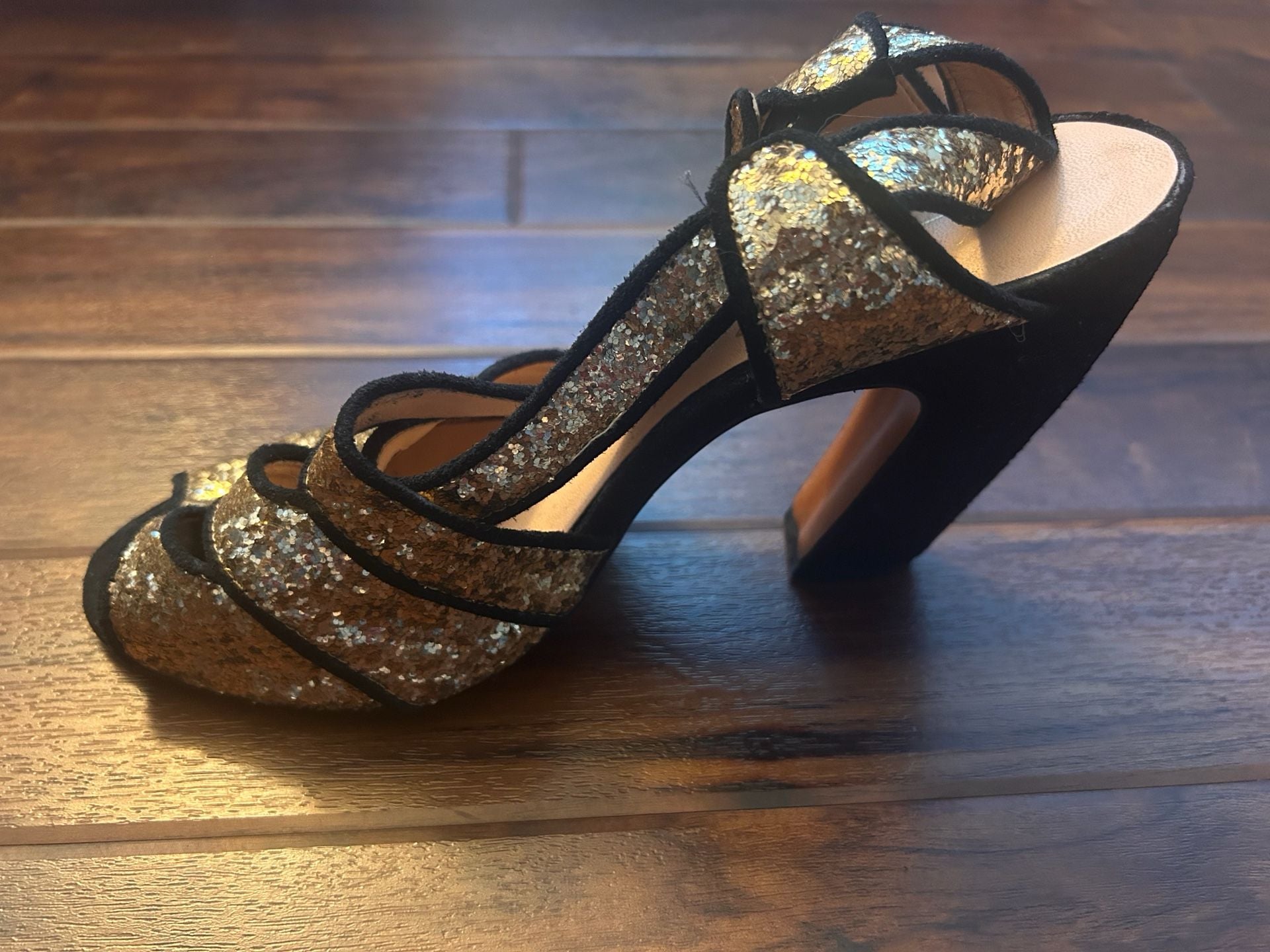 Luisa Barcelo (Anthropologie) Gold Glitter Peep Toe Buckle Heels, size 8 4