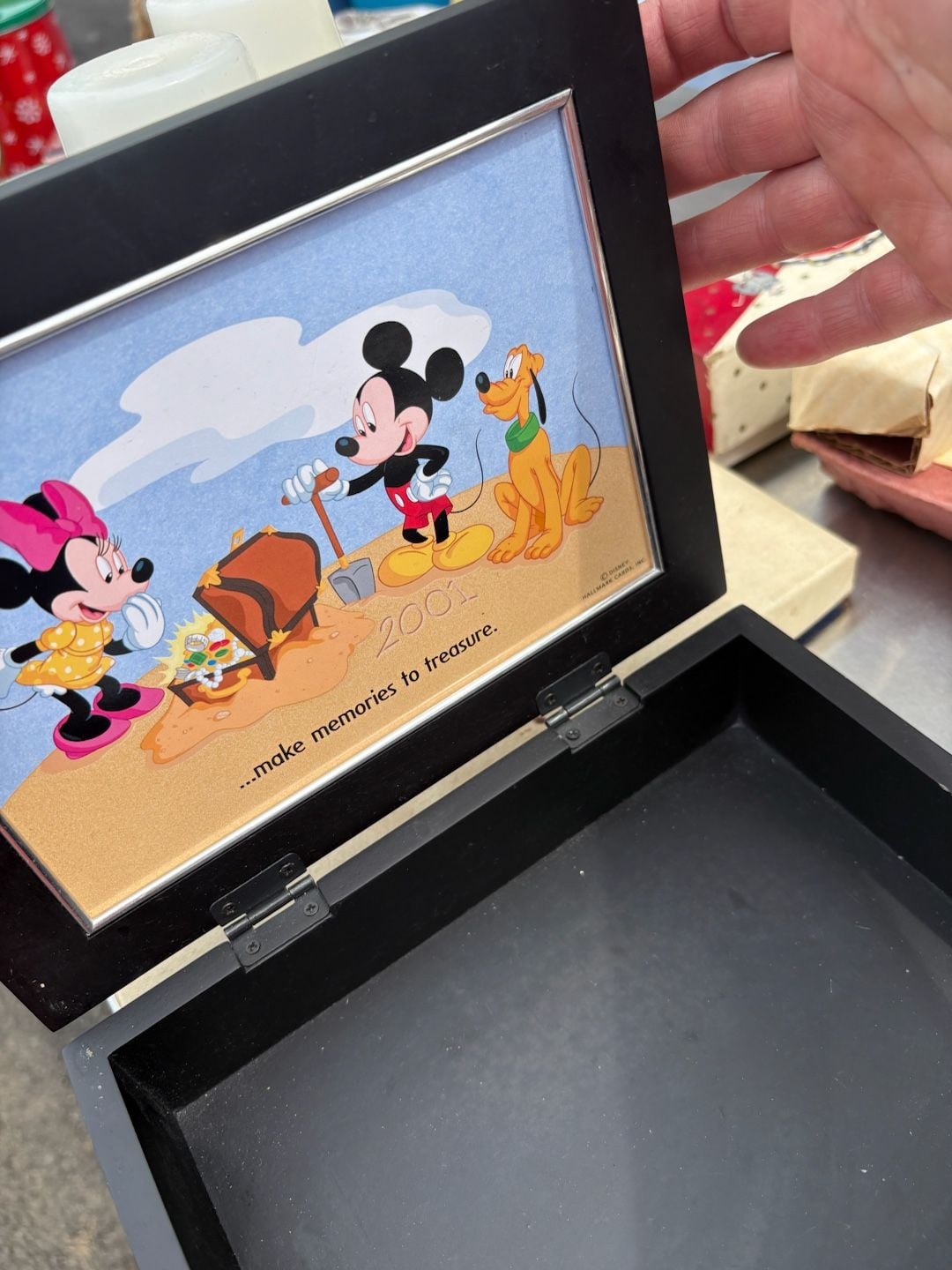 Vintage 2001 Disney Hallmark Keepsake Memory Box 2