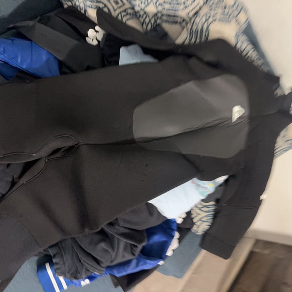 Quicksilver Wetsuit Size16B Black Back Zip