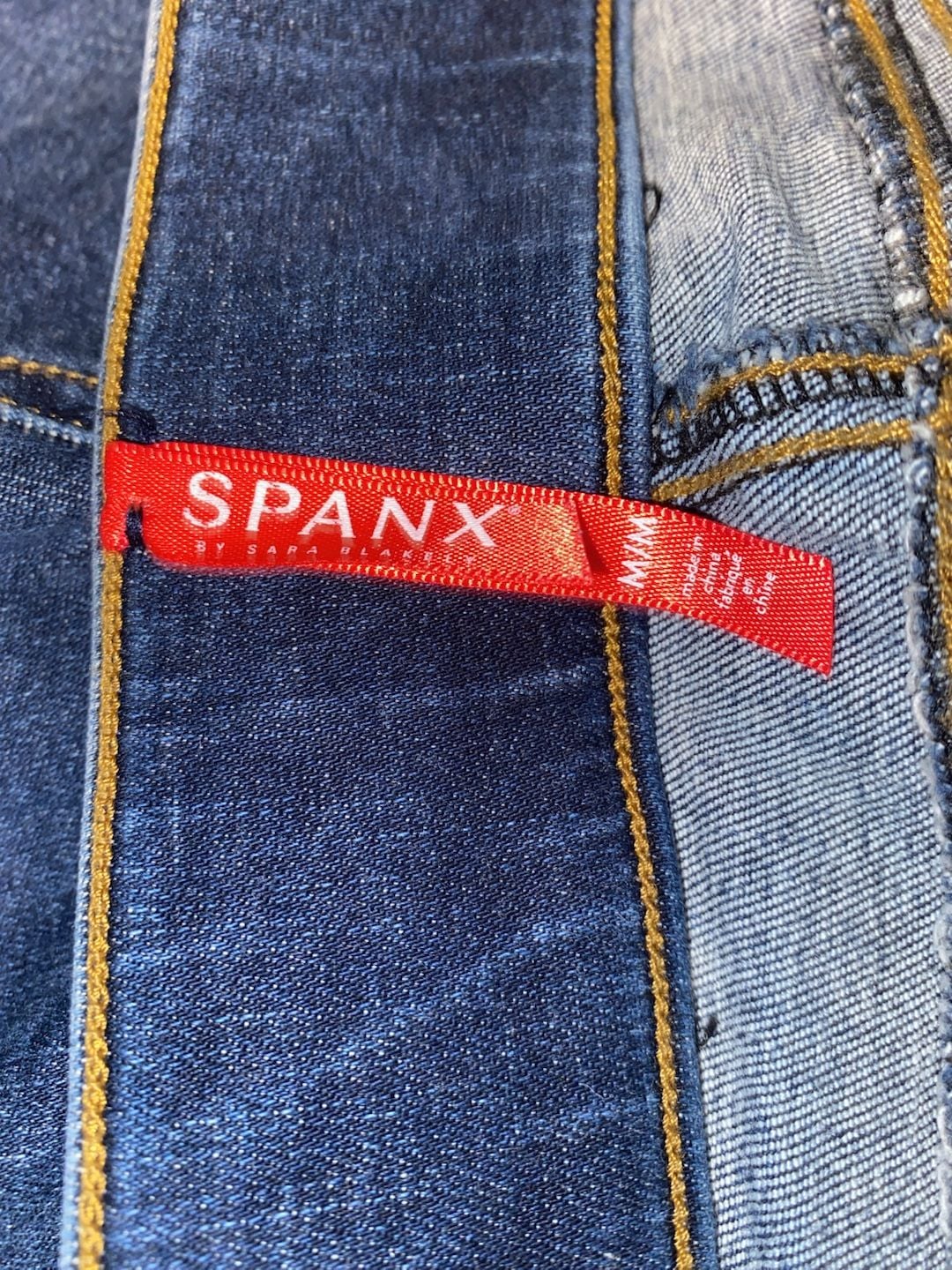 Spanx Size M Distressed Ankle Skinny Jeans 7
